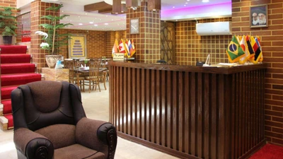 Jaam Firouzeh Hotel