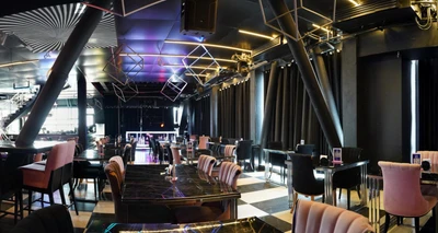 Chamran Grand Hotel