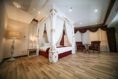 Tabarok Hotel