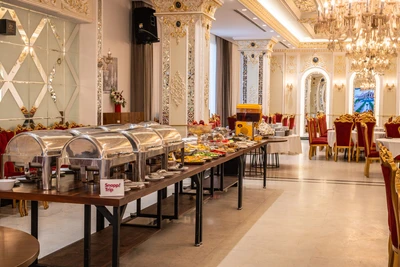 Royal Palace Hotel