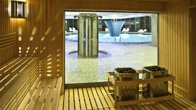 Shiraz Grand Hotel