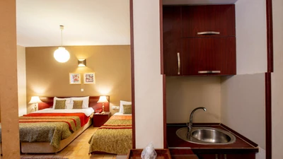 Roodaki Hotel