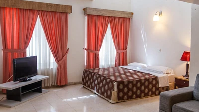 Aftab Shargh Hotel