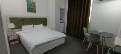 Rose Hotel
