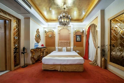 Darvishi Hotel