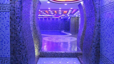 Kourosh Hotel