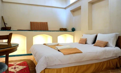 Ashkoob Traditional Hotel