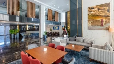 Avina Hotel