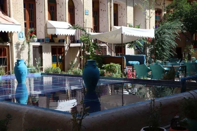 Niayesh Hotel