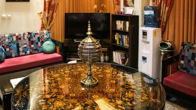 Hasht Behesht Hotel