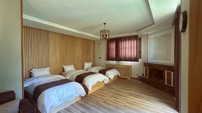 KhaneMadari Hotel