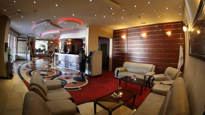 Parsia Grand Hotel