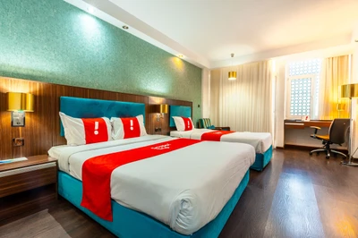 Parsian Enghelab Hotel