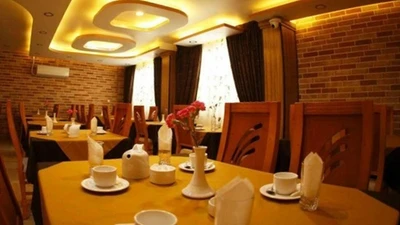 Nasir Al Molk Hotel