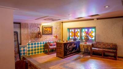 Karim Khan Hotel