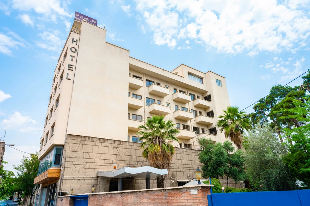 New Naderi Hotel