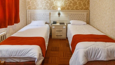 Avrin Hotel