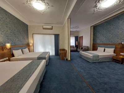 Parsian Buali Hotel
