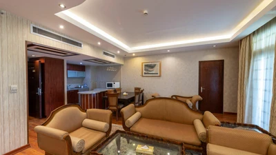 Parsian Kowsar Hotel