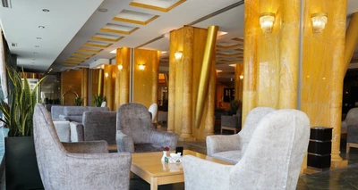 Chamran Grand Hotel