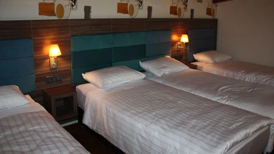 Shemshak Tourist Hotel