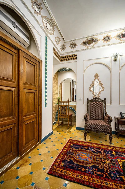 Ghasr Monshi Hotel