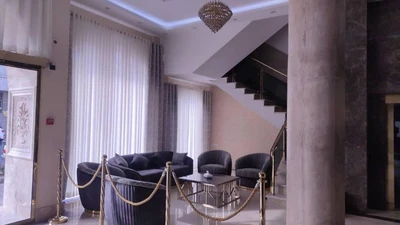 Naderi hotel