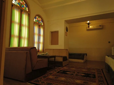 Khan Dohad Hotel