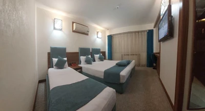 Parsian Buali Hotel
