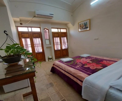 Noghli Traditional Hotel