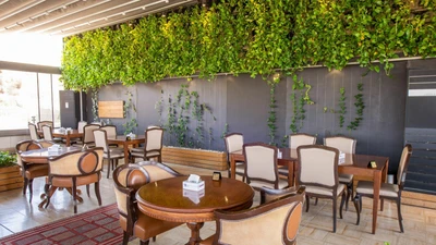 Shiraz Grand Hotel