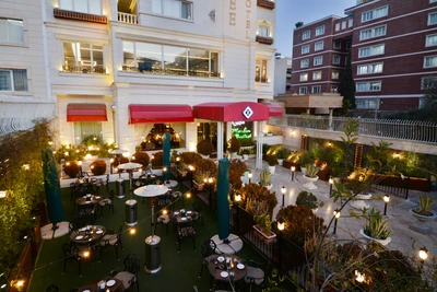 Elysee Hotel