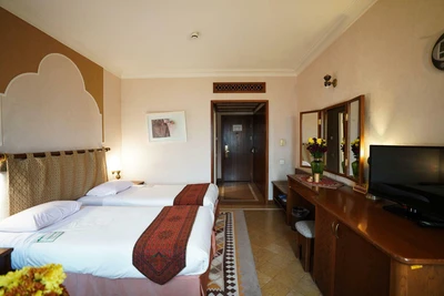 Parsian Safaiyeh Hotel