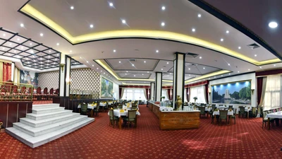 Pardisan Hotel