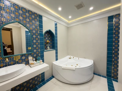 Abbasi Hotel