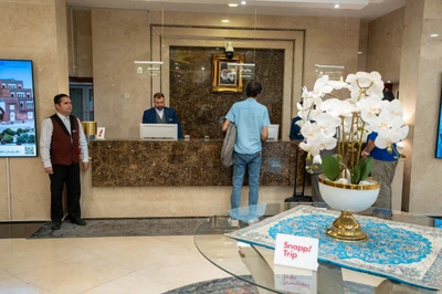 Parsian Enghelab Hotel