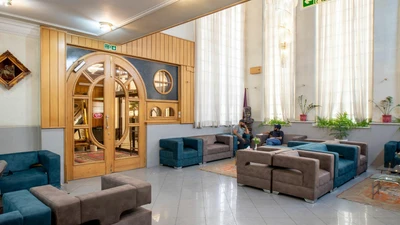 Parseh Hotel