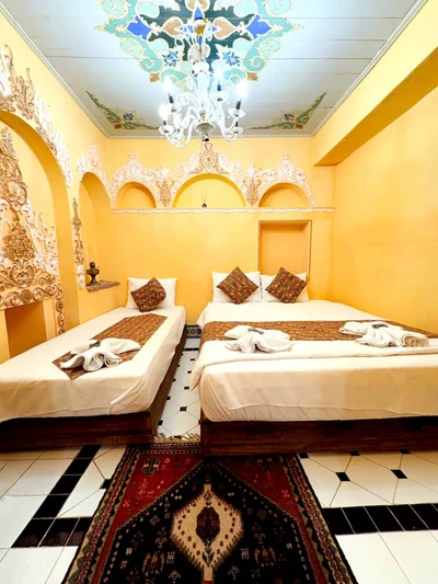 Darvash Traditional Hotel