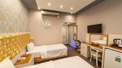 Khajoo Hotel