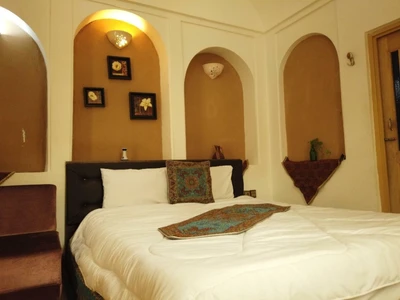 Khan Dohad Hotel