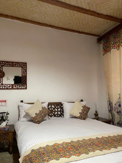 Dadamaan Traditional Hotel