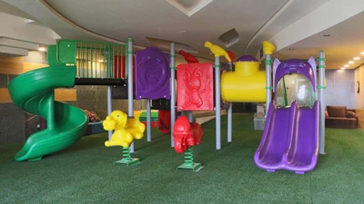 Shiraz Grand Hotel