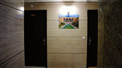 Esteghbal Hotel
