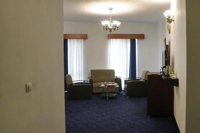 Gambron Hotel