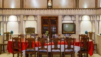 Mahinestan Raheb Hotel
