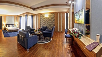 Pardisan Hotel