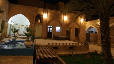 Sarabi Traditional Hotel