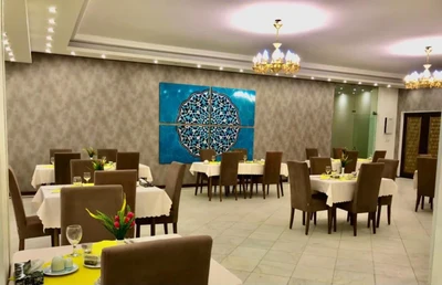 Yazd Tourist Hotel