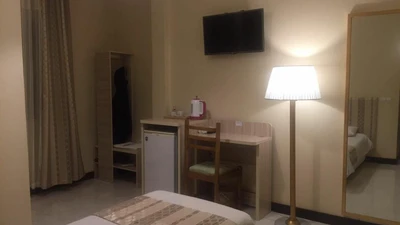 Zanjan Sepid Hotel