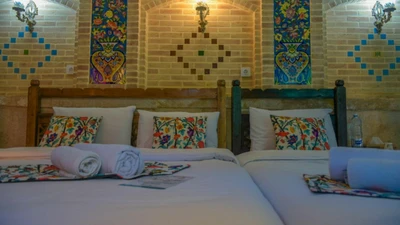 Tabesh Hotel